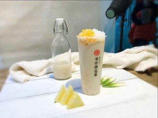 开一家茶颜悦色店需要几个人？